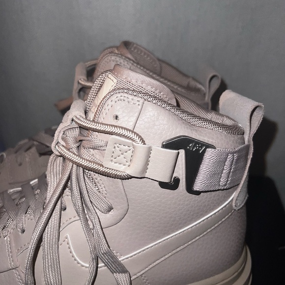 Nike Air Force 1 - Picture 6 of 11